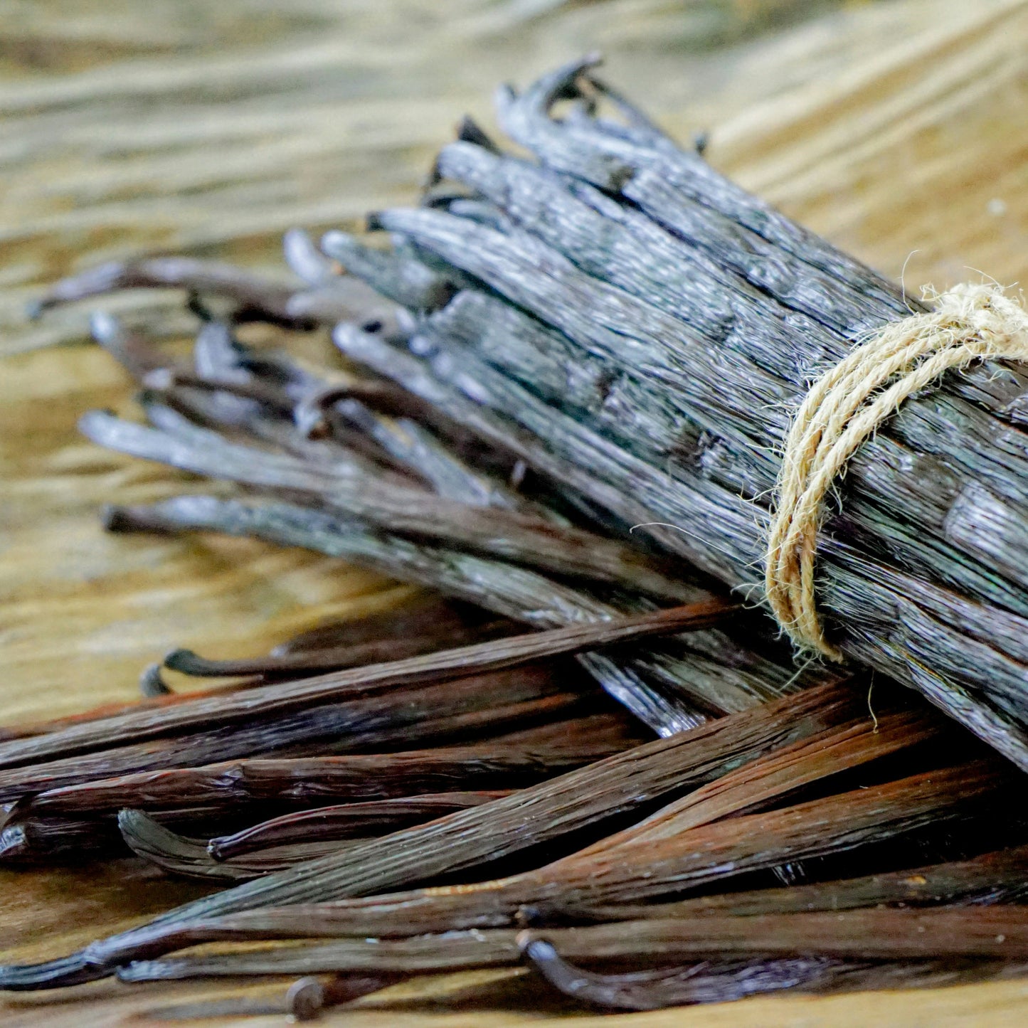 Tahitian Vanilla Dark Balsamic